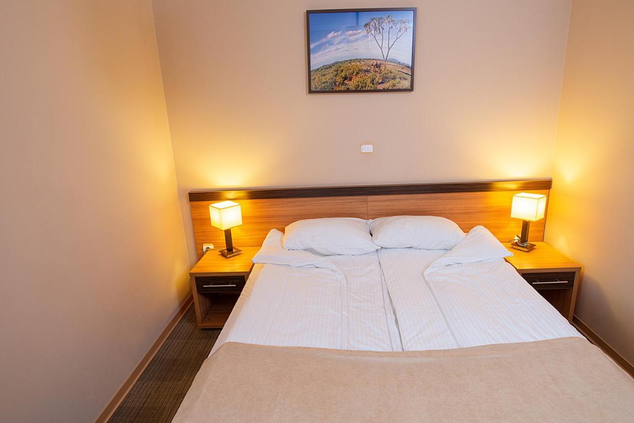 Seo Rewal Hotel Ngoại thất bức ảnh