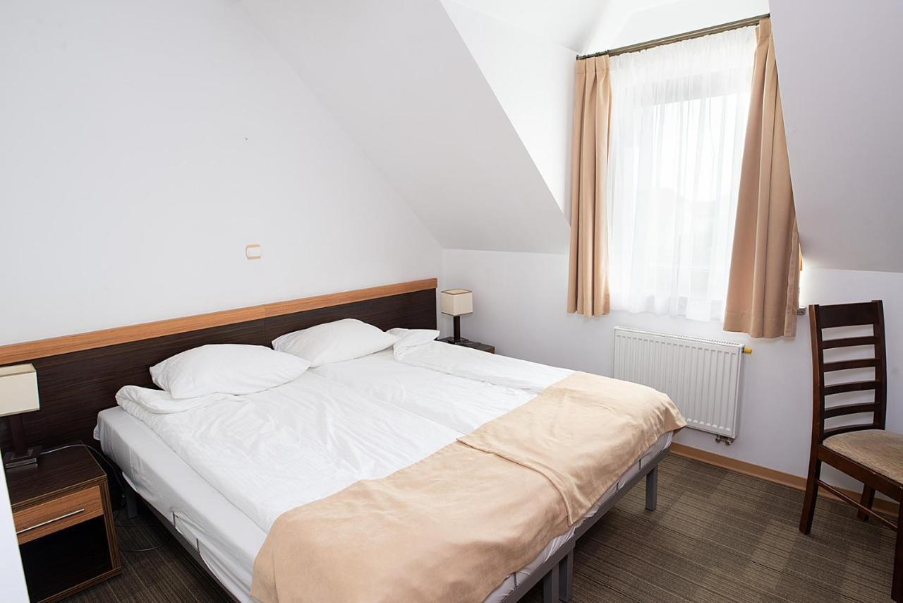 Seo Rewal Hotel Ngoại thất bức ảnh